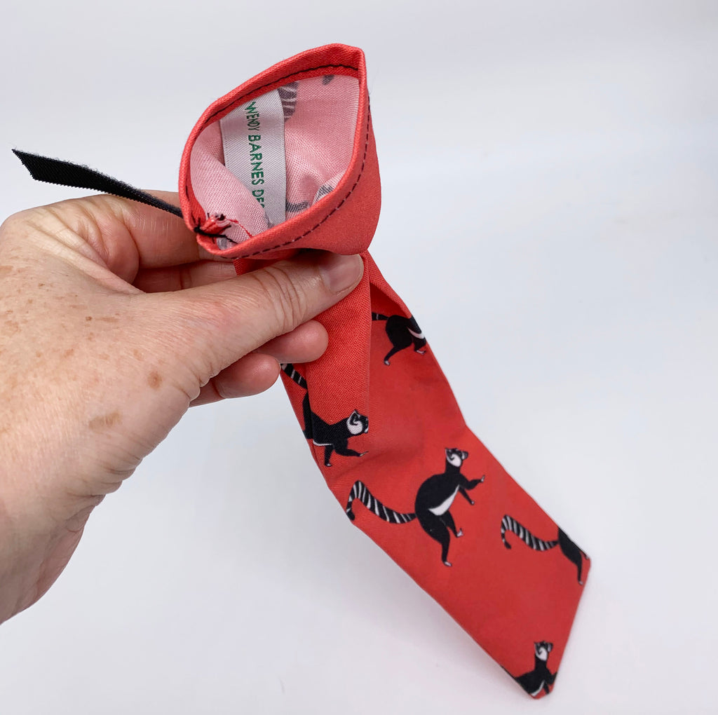 Lemur Straw Pouch
