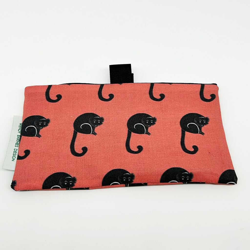 Lemur Crossbody