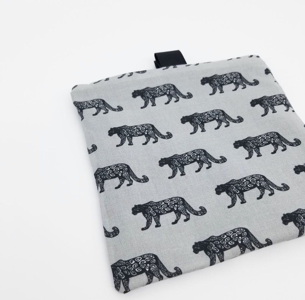 snow leopard snack bag