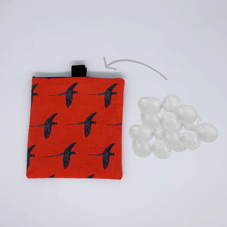 Macaw snack bag in red